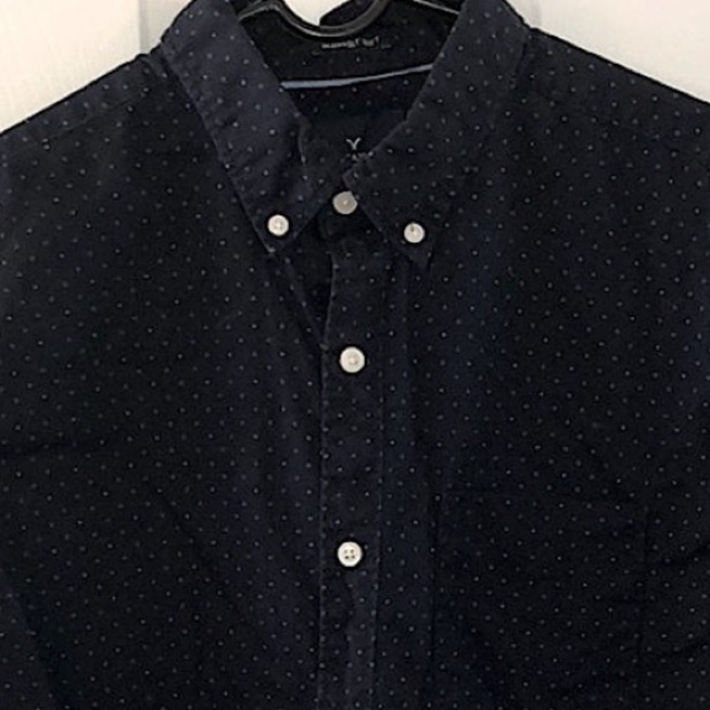 AMERICAN EAGLE long sleeve button down. M